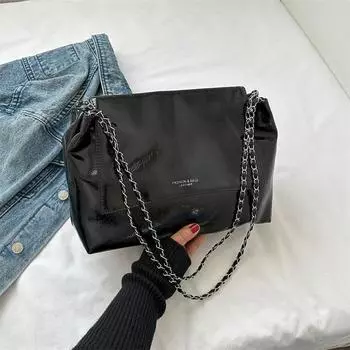 Французская нишевая сумка-подмышка для женщин 2024 года, новая модная сумка через плечо с цепочкой, простая иностранная сумка для поездок на работу