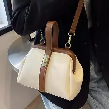 Французская нишевая сумка женская 2024 новинка ins high-end sense портативная сумка-клипса универсальная сумка-мессенджер через плечо чёрный