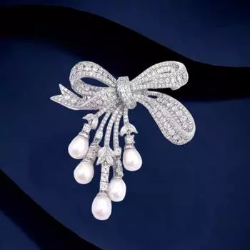 Французская ретро-брошь-бант для женщин, высококачественная жемчужная брошь из натурального пресноводного жемчуга, аксессуары Electroplated silver серебряный