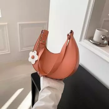 Французская сумка через плечо для женщин весна-лето 2024 года, новая популярная сумка для поездок на работу в нишевом стиле в форме полумесяца зелёный