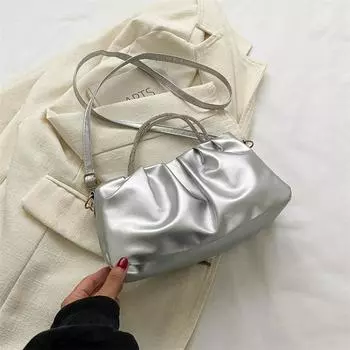 Французская сумка Niche, женская трендовая сумка через плечо и подмышку, высококачественная универсальная плиссированная сумка-облако в форме багета серебряный