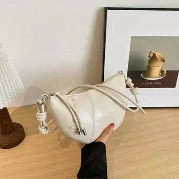 Французская супер-огненная нишевая дизайнерская сумка женская 2024 новая модная универсальная сумка-мессенджер на одно плечо популярная сумка-пельмень серебряный