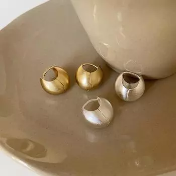 Французская текстура матовый металл шапочка ушная пряжка женские простые индивидуальные легкие роскошные изысканные универсальные серьги-гвоздики серьги