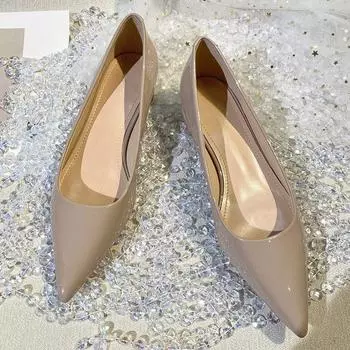 Французские лакированные туфли телесного цвета с острым носком женские туфли на низком каблуке 3 см весна и осень новые модные универсальные туфли на плоской подошве с толстым каблуком 35 телесный