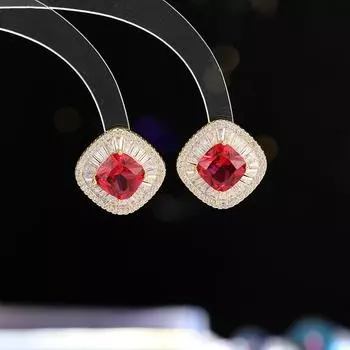 Французские легкие роскошные квадратные серьги с геометрической формой, женские серебряные иглы 925 пробы, высококачественный нишевый дизайн, супер яркие циркониевые темпераментные серьги-гвоздики золотой