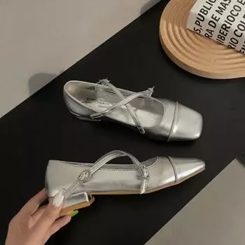 Французские маленькие ароматные туфли Мэри Джейн Маленькие серебристые туфли Весенние новые универсальные туфли с мелким горлом из мягкой кожи с крестообразным ремешком Маленькие кожаные туфли 35 красный