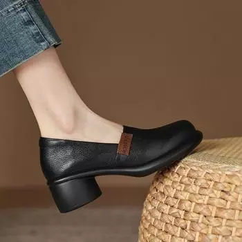 Французские однопедальные туфли из мягкой кожи в стиле ретро, женские туфли на весну и осень 2025 года, круглые мокасины с толстым каблуком и увеличенной высотой, ленивые, маленькие кожаные туфли 35 чёрный