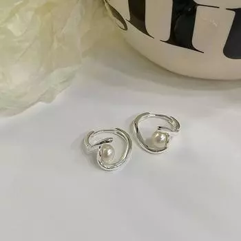 Французские ретро элегантные серьги с жемчугом и пряжкой, маленькие серьги с нишевым дизайном для женщин