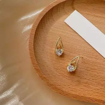 Французские ретро модные супер-флеш компактные серьги новые нишевые простые серьги