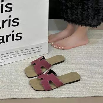 Французские ретро-тапочки на плоской подошве, женская новая верхняя одежда 2025 года, одно слово, перетаскивание ~ летний пляжный приморский полуперетаскивание 35 серебряный