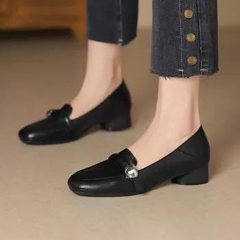 Французские ретро туфли-лодочки с мелким вырезом на одну ногу для женщин, с круглым носком и средним каблуком, лоферы для работы, маленькие кожаные туфли для женщин 35 чёрный