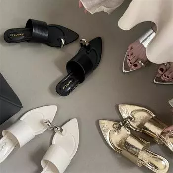 Французские винтажные шлепанцы Женская летняя одежда для улицы 2024 Новые остроносые шлепанцы Niche 35 серебряный