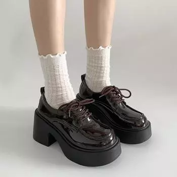 Французский ретро британский стиль универсальная платформа маленькие кожаные туфли женские летние 2025 новые модели с юбками глубокий вырез толстый каблук одинарные туфли 34 чёрный