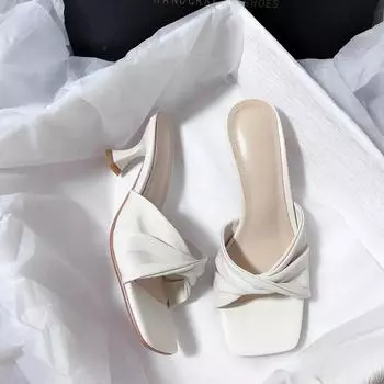 Французский ретро темперамент сексуальные туфли на шпильках высокие каблуки 2025 новые женские офисные классные тапочки женская летняя одежда 35