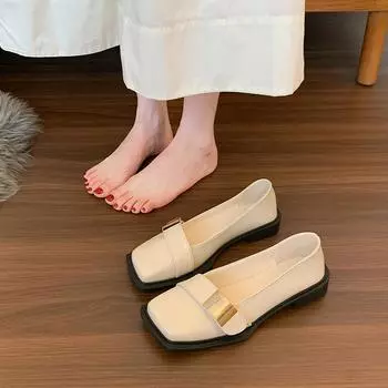 Французский стиль с юбкой, ниша, квадратная головка, маленькие кожаные туфли 2024 года, новый дизайн, ретро, мягкая подошва, удобные маленькие ароматные туфли 35 чёрный