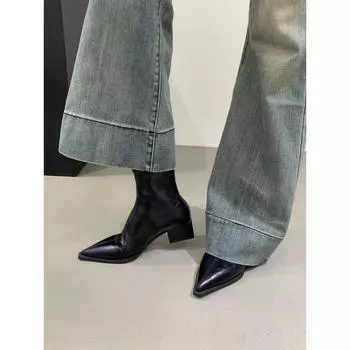 Французский толстый каблук с острым носком, тонкие короткие женские ботинки 2024 года, новые весенние и осенние одинарные ботинки белого цвета, корейские маленькие голые ботинки 35 чёрный
