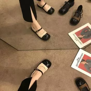 Французский вечерний бриз Нежный мелководный рот Туфли Мэри Джейн с квадратной головкой в стиле ретро Весенние и летние маленькие ароматные британские маленькие кожаные туфли 35