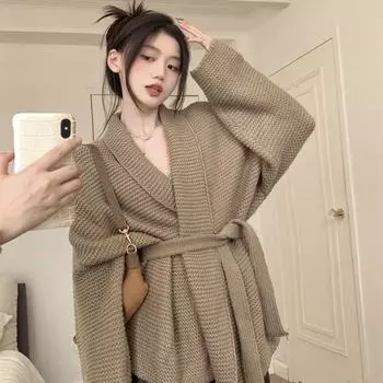 Французский высококачественный кардиган с V-образным вырезом для женщин на весну и осень, ленивый стиль, присборенный на талии, свитер толстой вязки с лямками one size чёрный