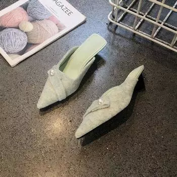 Французский жемчуг маленький ароматный ветровой мешок головные полутапочки женская верхняя одежда 2025 новый острый нос легкий рот толстый каблук сандалии 35 чёрный