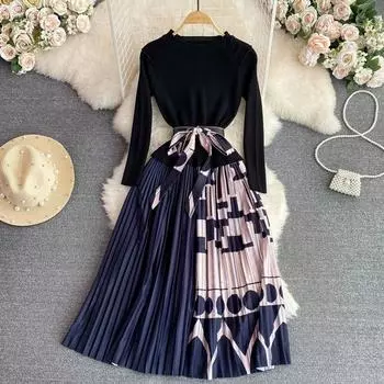 Французское светское темпераментное элегантное плиссированное платье с круглым воротником и принтом на талии S фиолетовый