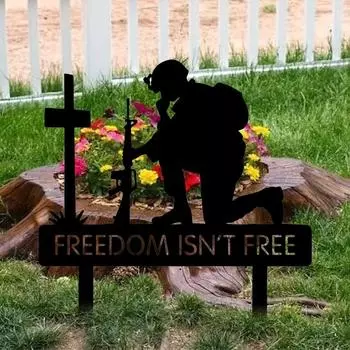 Freedom Is Not Free Yard Stakes - Military Iron Silhouette Memorial for Fallen Soldiers | Thoughtful Independence Day Gifts бежевый