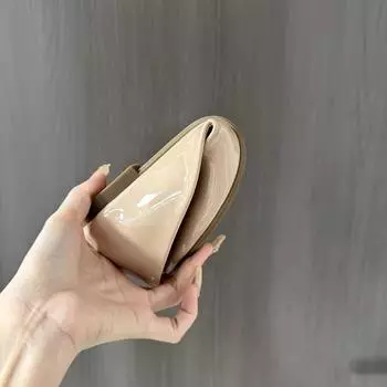 French 2025 new temperament pointed head shallow mouth flat sole shoes women s casual fashion retro one-pedal Mary Jane shoes 35