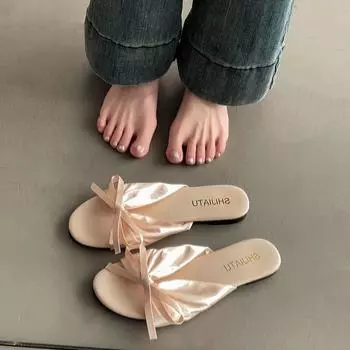 French bow small fragrant style beautiful fairy style slippers female 2025 spring new with skirt gentle flip-flops 35