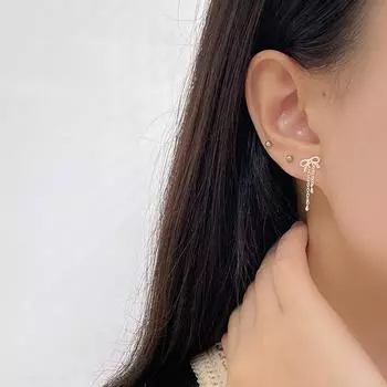 Серьги-гвоздики с французским бантом и кисточками Серьги Sweet Temperament Серьги-гвоздики