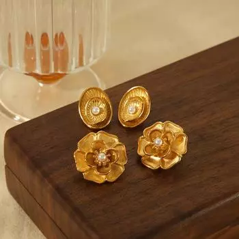 French Court Fashion Versatile Earrings 18K Gold Stainless Steel Pearl Flower Earrings High-end Women s Fashion