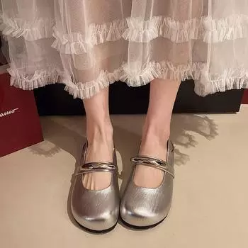 French evening breeze light mouth metal Mary Jane shoes women s 2025 new one-pedal retro flat-soled temperament single shoes 35 серебряный