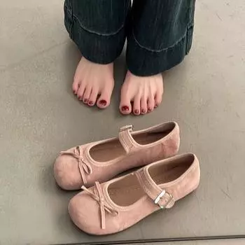 French fashion women s flat bottom shallow mouth single shoes 2025 summer new Internet celebrity fashion with skirt Mary Jane slippers 35 красный