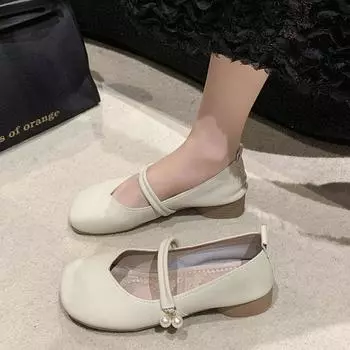 French low-heeled light-mouth single shoes women s 2024 autumn new gentle evening shoes with skirt round head fashion small leather shoes 35