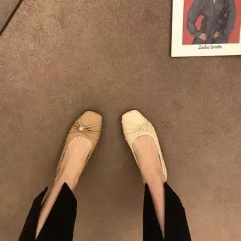 French low-heeled Mary Jane evening gentle shoes 2024 new flat-bottomed versatile skirt grandma shoes mother ladyshoes 35