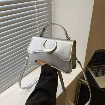 French niche bag women s 2024 new fashion texture shoulder messenger bag retro portable small square bag чёрный