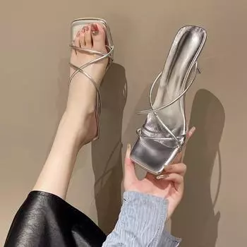 French niche high-end fashion cool slippers 2024 new summer fairy shoes high heels sandals 34 серебряный