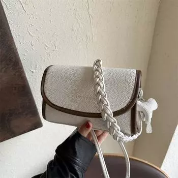 French niche texture bag women s bag 2024 autumn and winter new versatile fashion contrasting color small square bag commuter messenger bag белый