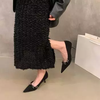 French pointed black high heels women s shoes 2024 autumn and winter temperament suede with skirt red wedding shoes single shoes 34 чёрный