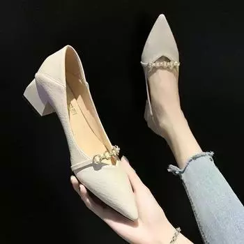 French pointed high heels spring 2025 new design pearl buckle niche temperament outer wear single shoes thick heel 34