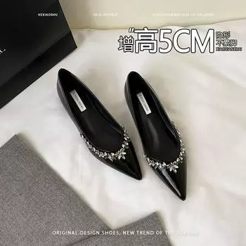 French pointed rhinestone temperament is not tired of feet, small man invisible French temperament, spring 2025 pointed head shallow mouth single shoe 35