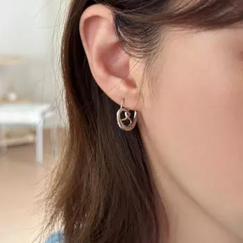 French retro alkaline water love earrings women s niche high-end sense cold wind silver needle earrings versatile autumn and winter earrings 925 silver needles
