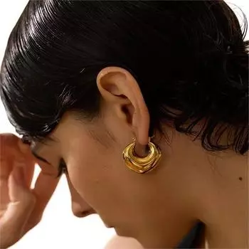 French retro earrings 18K gold stainless steel peach heart earrings personalized fashion high sense earrings women