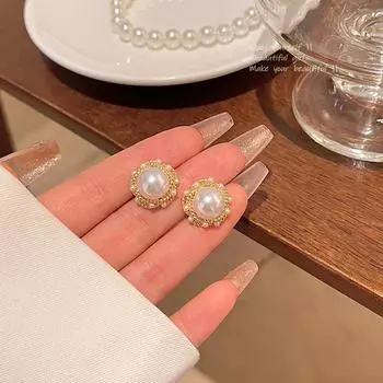 French Retro Pearl Earrings: High-End S925 Silver Needle, Elegant and Luxurious for Women A1535 золотой