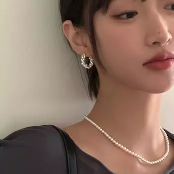 French retro pearl earrings light luxury niche design twisted winding silver needle ear buckle versatile temperament earrings new 925 silver needles