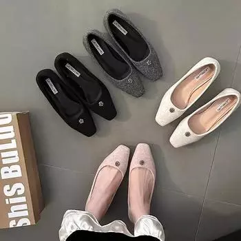 French retro thick heel grandma shoes women s 2025 spring new small fragrant temperament commuting one pedal shallow mouth single shoes 35 чёрный