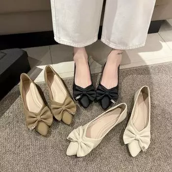 French single shoes women s 2025 autumn new flat-bottomed pointed head shallow mouth Doudou shoes soft-soled bow with skirt small leather shoes 35