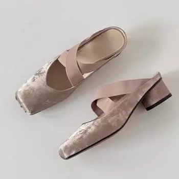French slippers women s summer wear 2024 new cross-strap muller shoes middle heel retro national style bag head half slippers women 34 шампанского