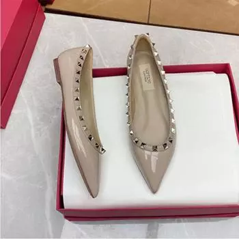 French temperament pointed single shoes women s shallow mouth summer new rivet patent leather night evening breeze gentle soft bottom flat bot 35