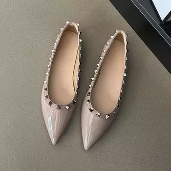 French temperament Xiaoxiang evening breeze pointed single shoes women s shallow mouth 2024 new spring and autumn flat shoes rivet ladyshoes 35