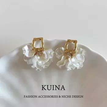 French White Petal Eardrops Sterling Silver Stud Earrings Women s Earrings Accessible Luxury Fancy Niche Style Unique Golden Earrings Picture Color