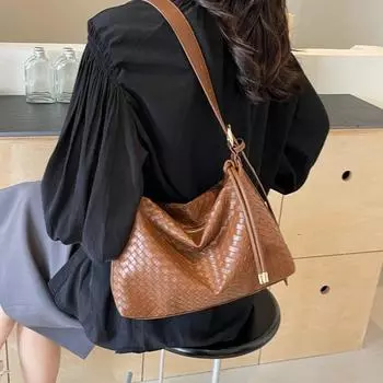 Французская плетеная сумка Niche для женщин 2024 года, новая высококачественная сумка через плечо в стиле ретро, простая и универсальная повседневная сумка через плечо